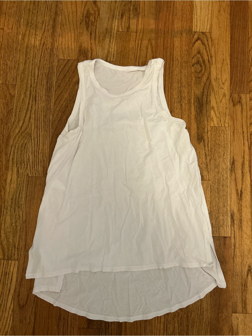 Lululemon Women's White High-Low Sleeveless Tank Top